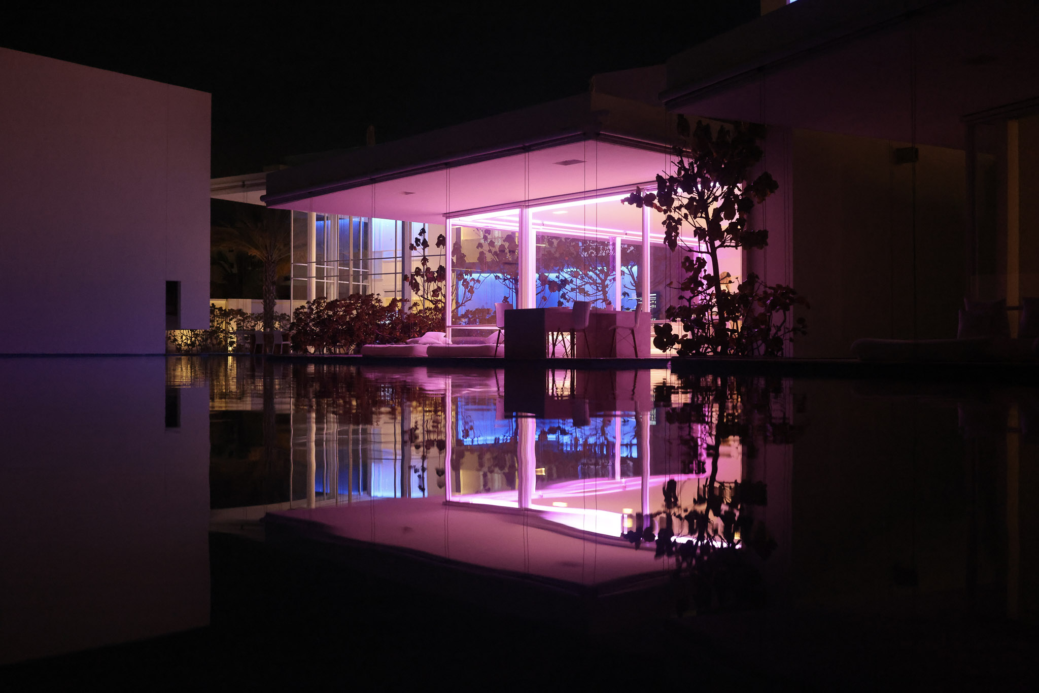 Viceroy — pool at night